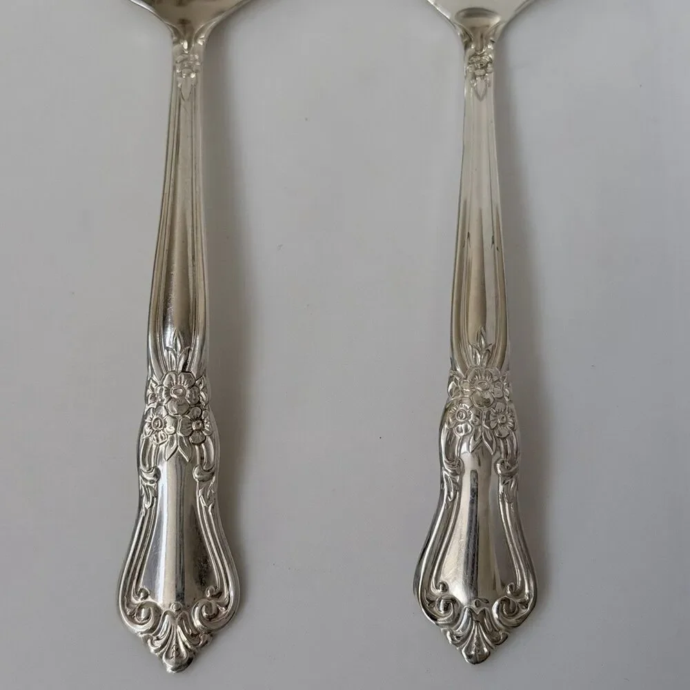 2pc Oneida Valley Rose Silverplat Cream Ladles 6 1/2” WmA Rogers 1956